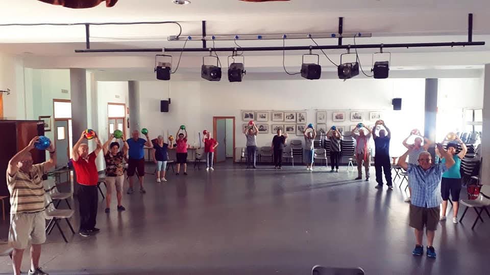 Ejercicio grupal de mantenimiento activo